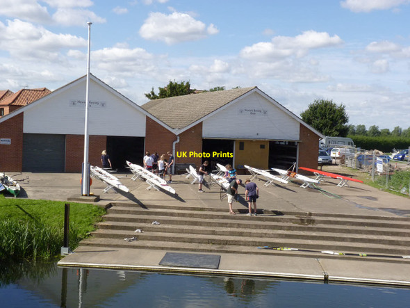 Photo 6"x4" Newark Rowing Club  Newark-on-Trent c2012