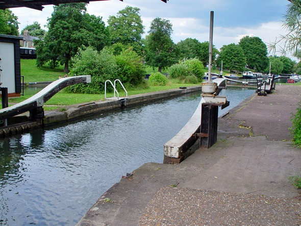 Photo 6"x4" A lock on the river Cam Cambridge\/TL4658 c2008