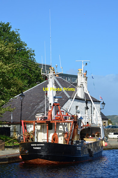 Photo 6"x4" Crinan Canal Basin - Crinan Crinan c2012