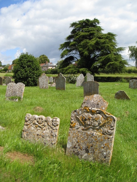 Photo 6"x4" Churchyard of St Mary's Church Hawkedon c2008
