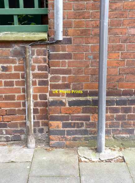 Photo 6"x4" Bench mark, 14 Appletongate Newark-on-Trent c2012