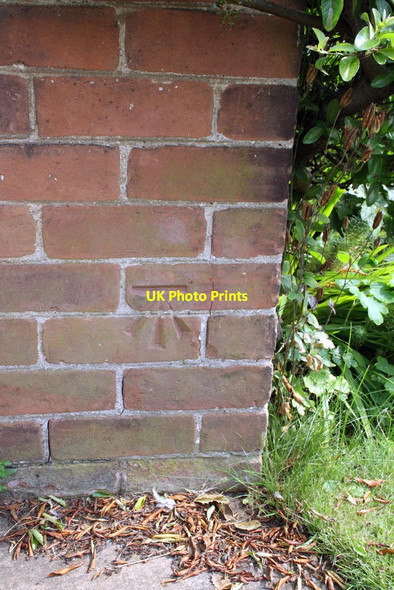Photo 6"x4" Benchmark on #9 Lead Lane Northallerton c2012