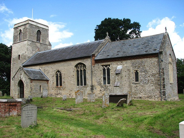 Photo 6"x4" St Mary's church Itteringham c2008