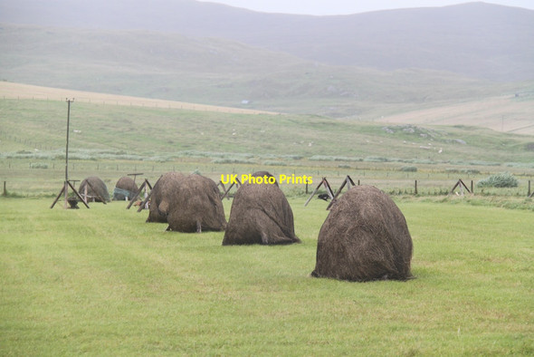 Photo 6"x4" Traditional Haystacks Isbister\/HU3790 c2012