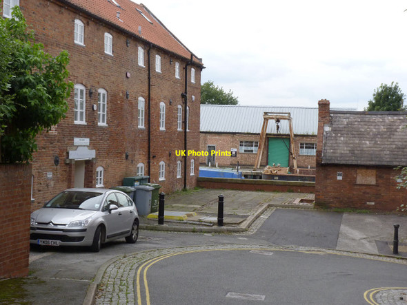 Photo 6"x4" Navigation Yard  Newark-on-Trent c2012