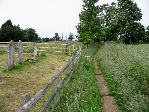 Photo 6"x4" Looking NE along the footpath past St Oswald's Church Arpinge c2008
