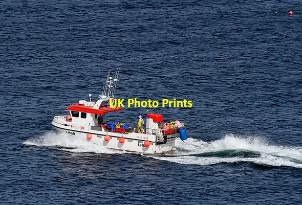 Photo 6"x4" A lobster boat at the Berwickshire Coast Marshall Meadows c2012