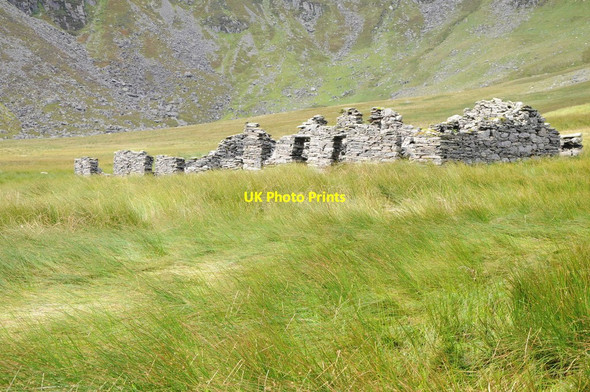 Photo 6"x4" Ruins at Cwm Eigiau slate quarry Cwm Eigiau c2012
