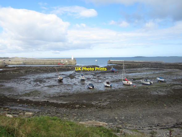 Photo 6"x4" Boats on the mud in Seahouses Harbour Seahouses c2012