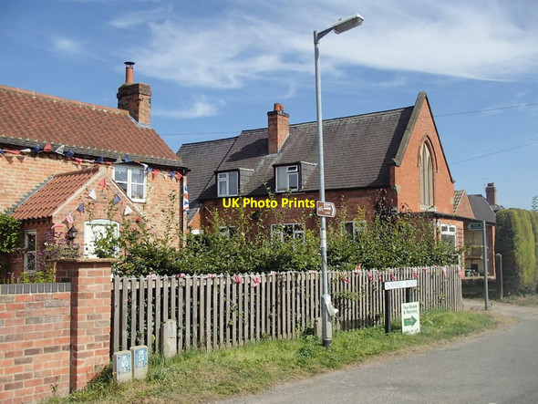 Photo 6"x4" House and converted chapel, Caunton Caunton c2012