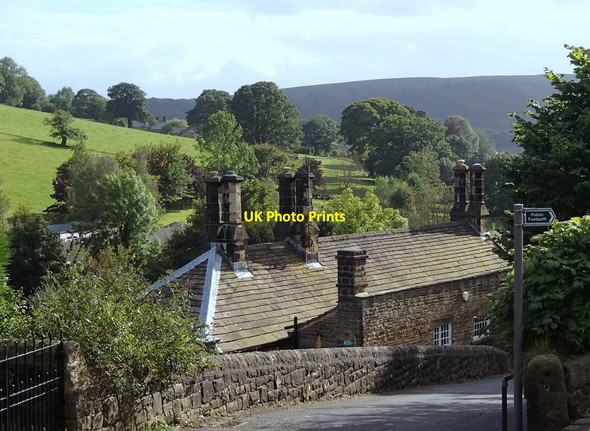 Photo 6"x4" A corner of Hathersage near the church Hathersage c2012