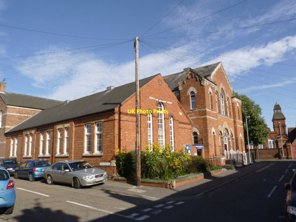 Photo 6"x4" North End Methodist Church  Newark-on-Trent c2012