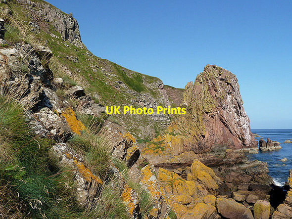 Photo 6"x4" The Berwickshire Coast at Breeches Rock Eyemouth c2012