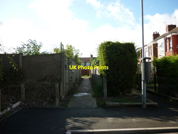 Photo 6"x4" A path from Egypt Street towards Hedon Road Marfleet c2012