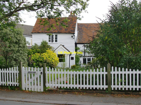 Photo 6"x4" Weather-boarded cottage by Godstone village pond Church Town\/TQ3551 c2012
