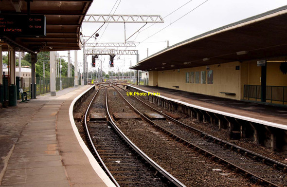 Photo 6"x4" Looking up the platform at Carnforth Carnforth c2012
