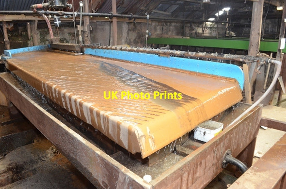 Photo 6"x4" Tolgus Tin - shaker table Redruth c2012