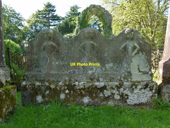 Photo 6"x4" Three sisters of Auchenvennel Rhu\/NS2684 c2012