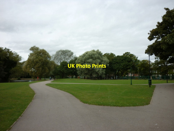 Photo 6"x4" East Park, Hull Sutton Ings\/TA1231 c2012