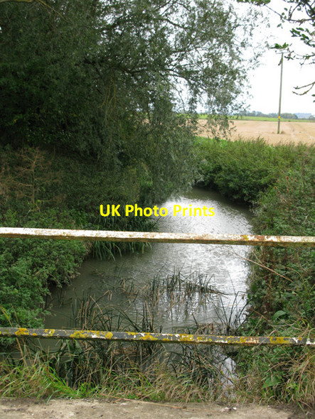 Photo 6"x4" The River Cole at Lynt Bridge Lechlade on Thames c2011