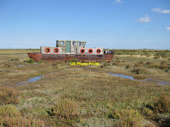 Photo 6"x4" Anchored off Blakeney Channel Blakeney\/TG0243 c2012