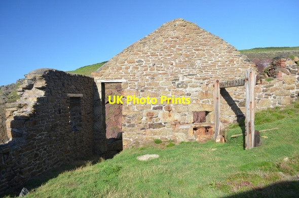 Photo 6"x4" Former Mine Buildings - Trewellard Zawn Lower Boscaswell c2012