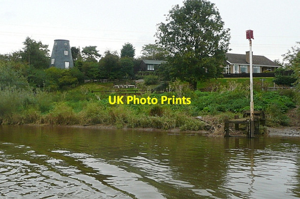 Photo 6"x4" Trent Port Marton\/SK8381 c2012