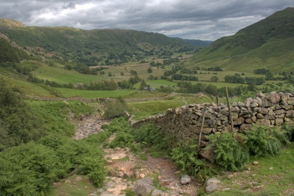 Photo 6"x4" Great Langdale Chapel Stile c2008