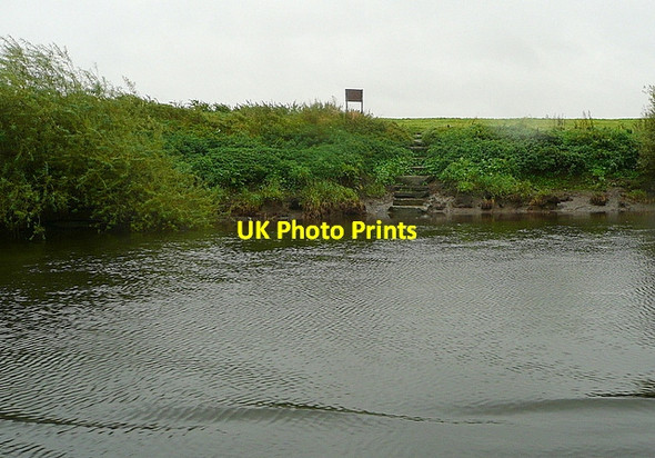 Photo 6"x4" Steps to the river Besthorpe\/SK8264 c2012
