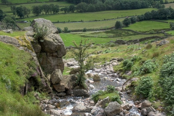 Photo 6"x4" Dungeon Ghyll Chapel Stile c2008