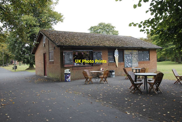 Photo 6"x4" Cafe in the park Newbury\/SU4767 c2012
