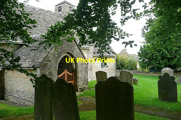 Photo 6"x4" Clapton-on-the-Hill church Clapton-on-the-Hill c2012