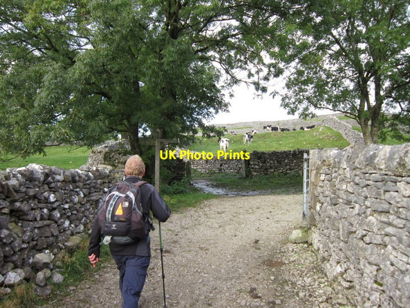 Photo 6"x4" The Dales Way Grassington c2012