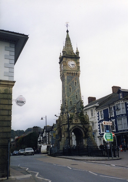 Photo 6"x4" The town centre clock tower Machynlleth c1995