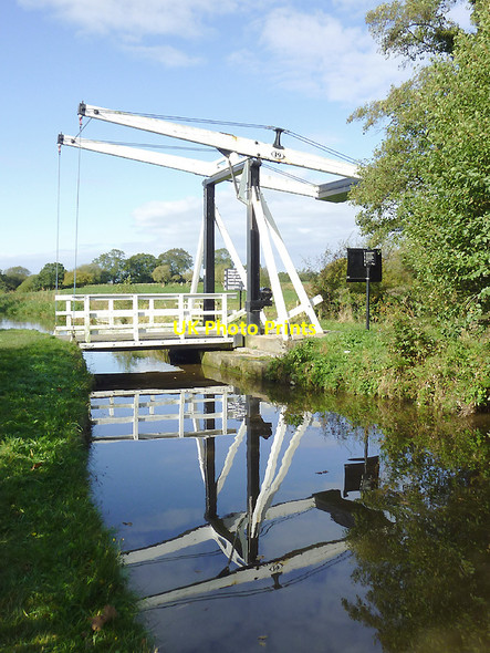 Photo 6"x4" Wrenbury Church Lift Bridge, Cheshire Wrenbury cum Frith c2012