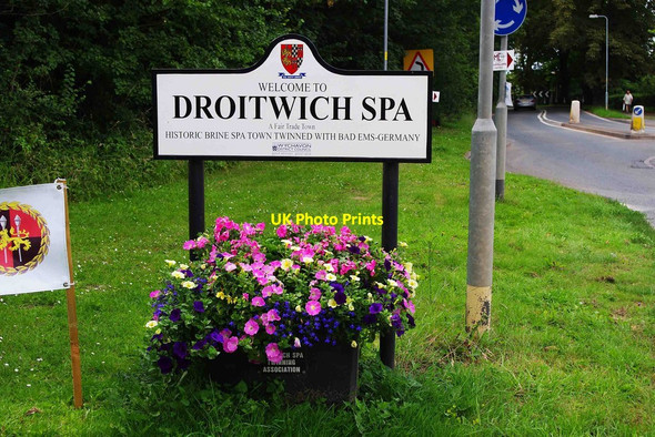 Photo 6"x4" Welcome sign, Hanbury Road, Droitwich Spa Droitwich c2011