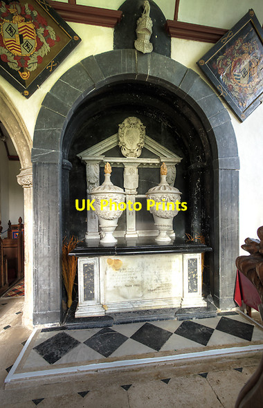 Photo 6"x4" St Michael's church, Gittisham - Putt tomb-monument Gittisham c2012