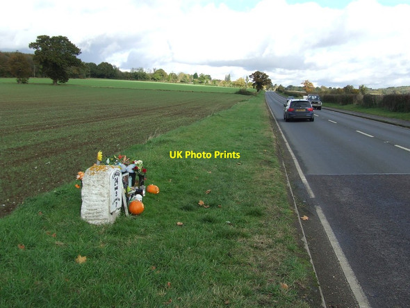 Photo 6"x4" Old Milepost Standon Green End c2012