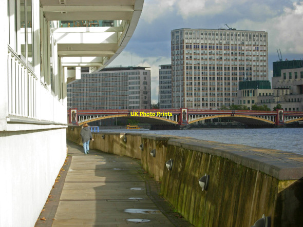 Photo 6"x4" Path towards Vauxhall Bridge Westminster c2012