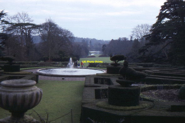 Photo 6"x4" Warwick Castle grounds Warwick c1995