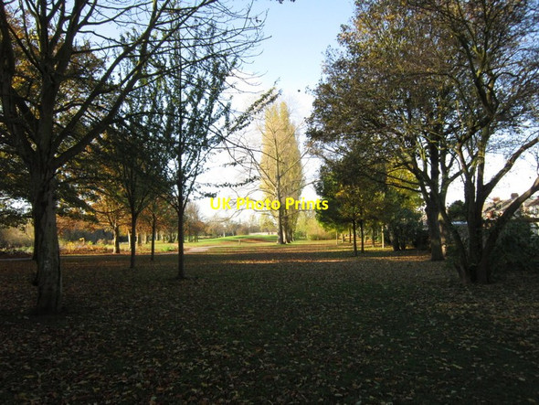 Photo 6"x4" East Park, Hull Sutton Ings\/TA1231 c2012
