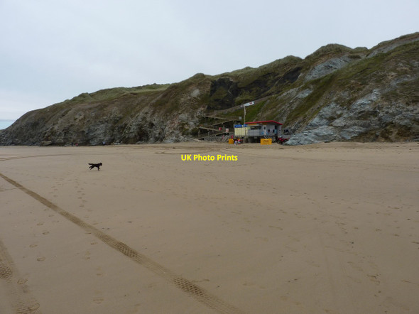 Photo 6"x4" Beach lookout building on Perran sands Perranporth c2012