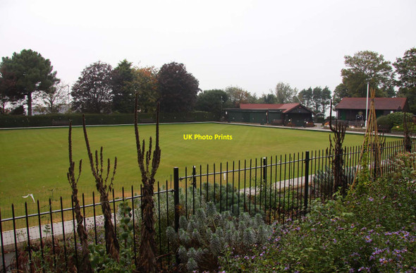Photo 6"x4" The bowls green by Whitstable Castle Whitstable c2012
