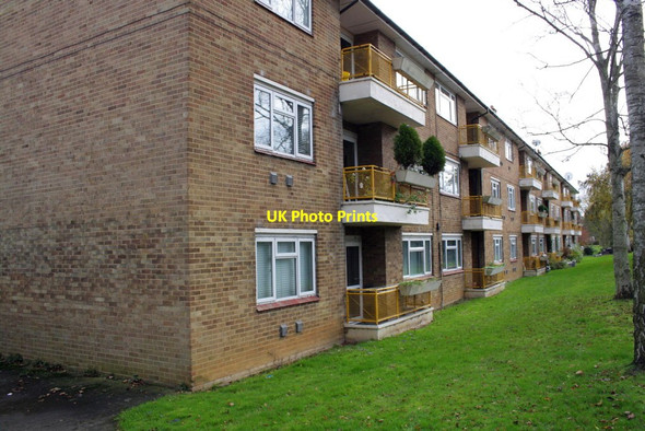 Photo 6"x4" Block of flats on Banbury Road Cutteslowe c2012