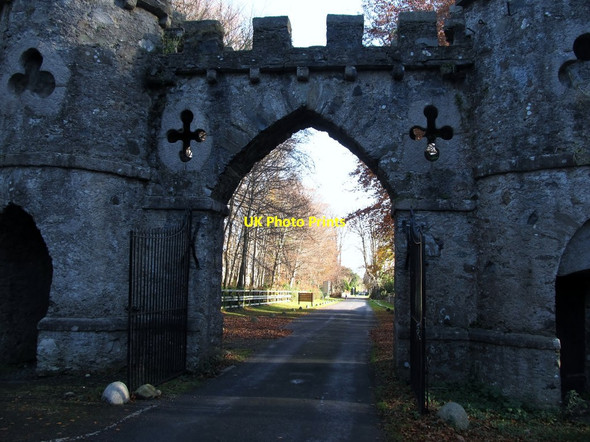 Photo 6"x4" Tollymore Park's Barbican Gate Newcastle\/J3732 c2012