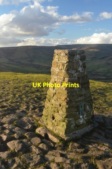 Photo 6"x4" Mam Tor Trig Barber Booth c2012