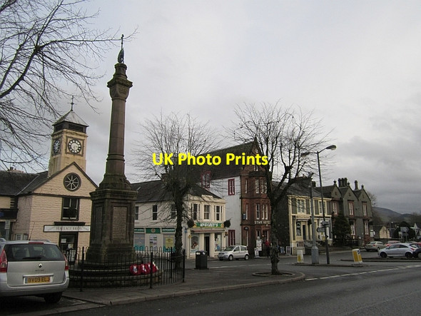 Photo 6"x4" War memorial, Moffat Moffat c2012