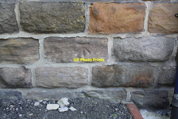 Photo 6"x4" Benchmark on #160 Kings Road Harrogate c2012