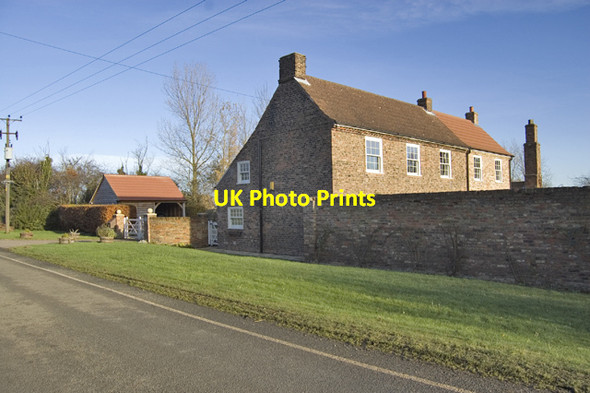 Photo 6"x4" Field House Farm, near Goxhill Goxhill\/TA1021 c2012