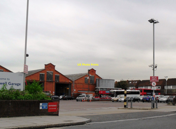 Photo 6"x4" Fulwell bus garage (2) Teddington\/TQ1670 c2012